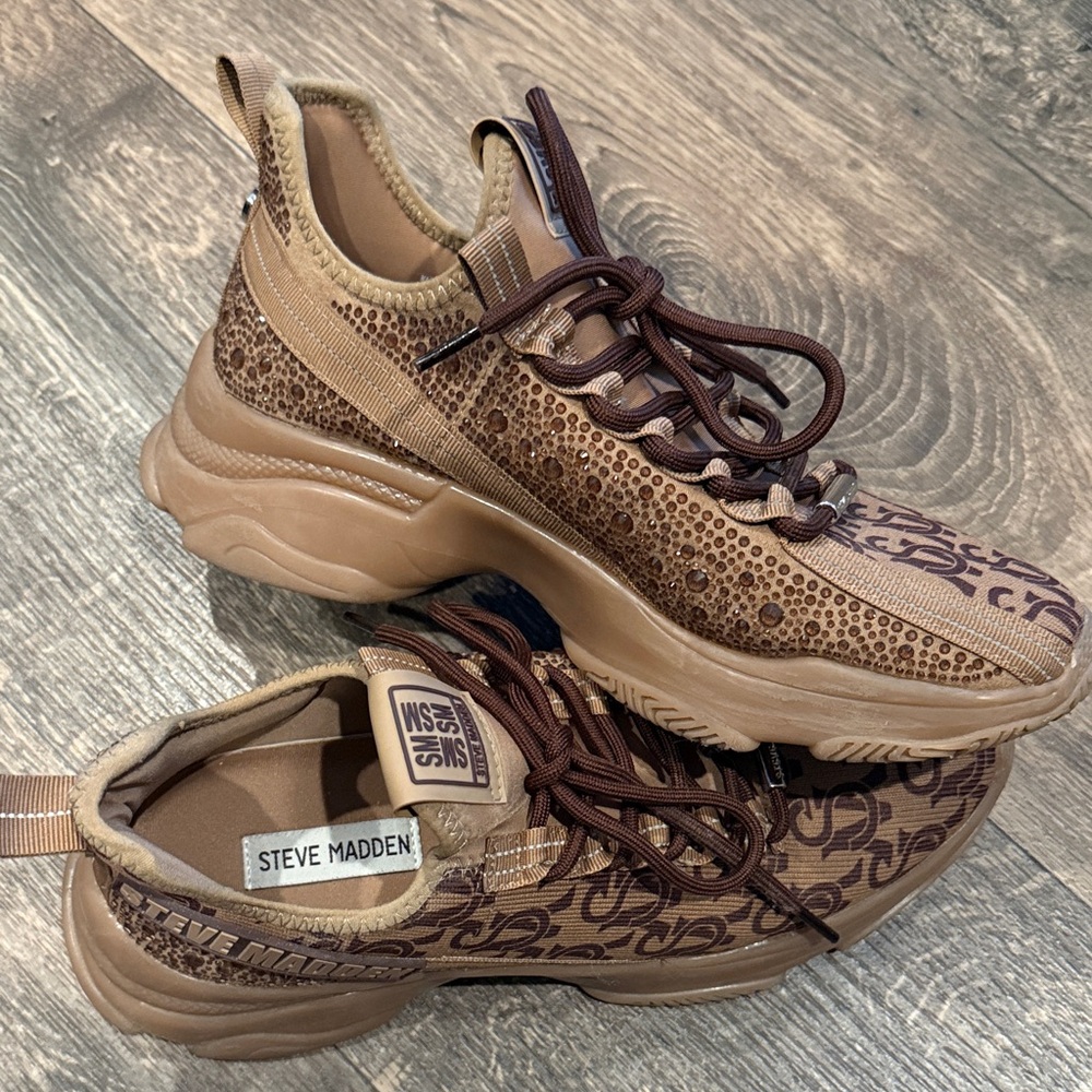 Steve Madden Tan and Brown Women's Sneakers with brown crystal accents